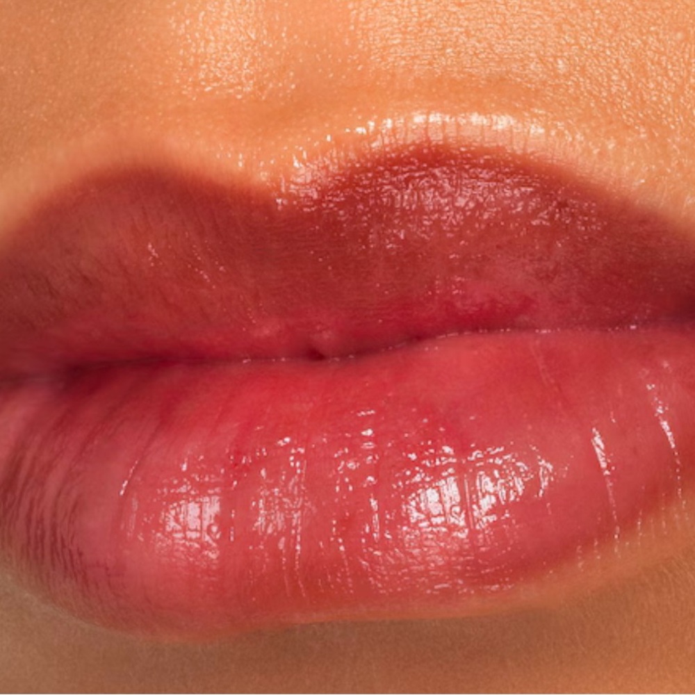 Gucci Baume A Levres Lip Balm 4 Penelope Plum - Picture 2 of 3